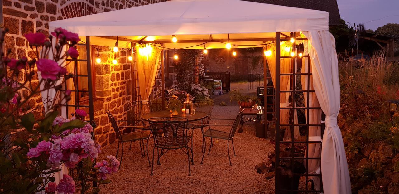 Bed and Breakfast La Cloue Sainte-Marie-du-Bois  Exterior foto